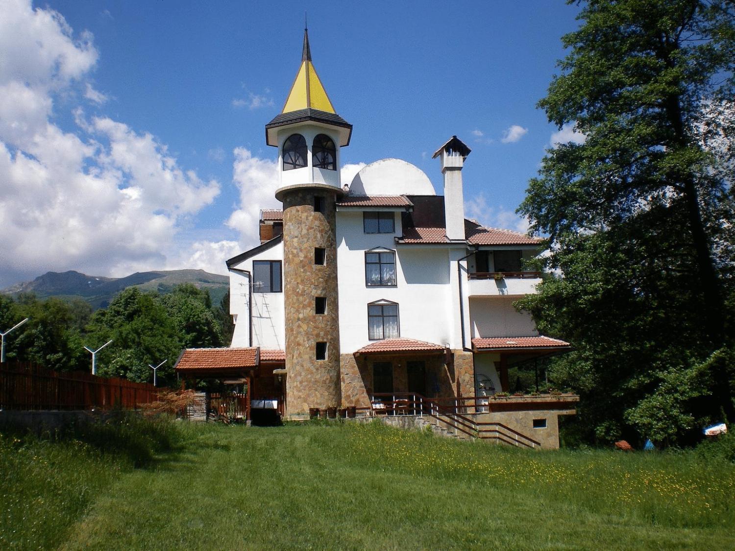 Hotel Paradise Place Kalofer Exterior photo
